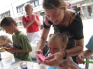 Kézműves foglalkozás az Ünnepi Könyvhéten (2012.06.09.)